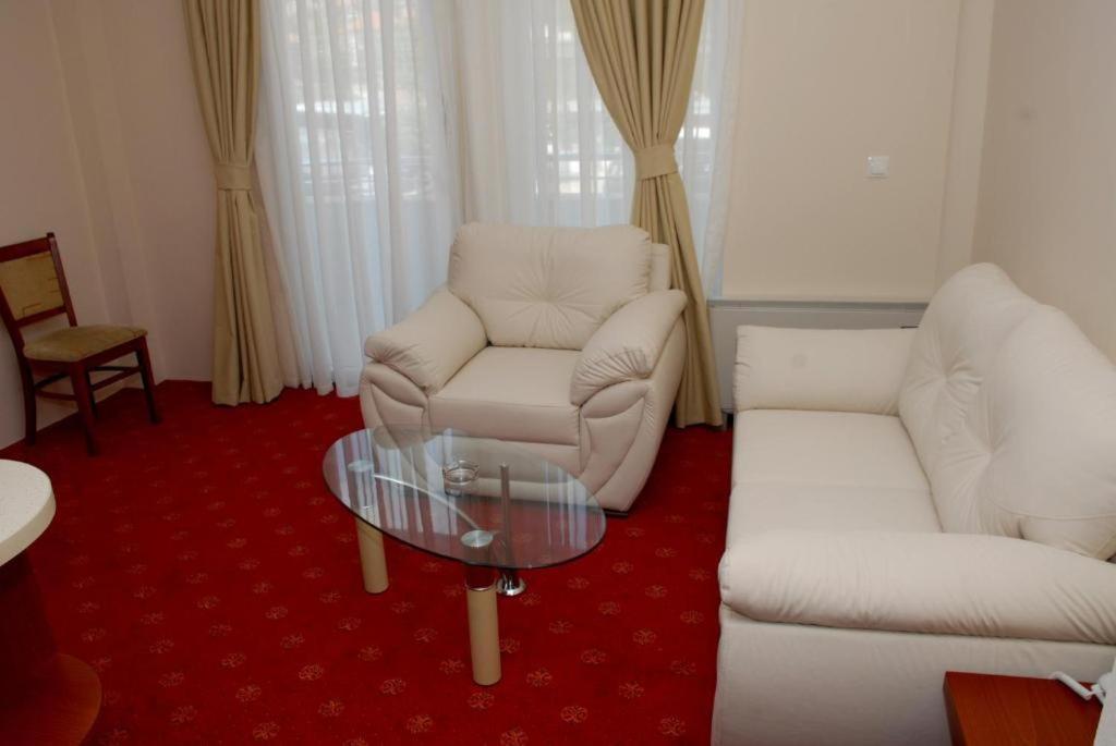 Hotel Salida Πρίλεπ Εξωτερικό φωτογραφία